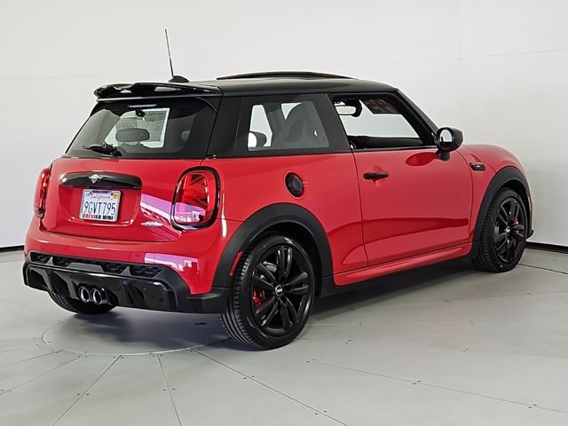 2024 MINI John Cooper Works  7