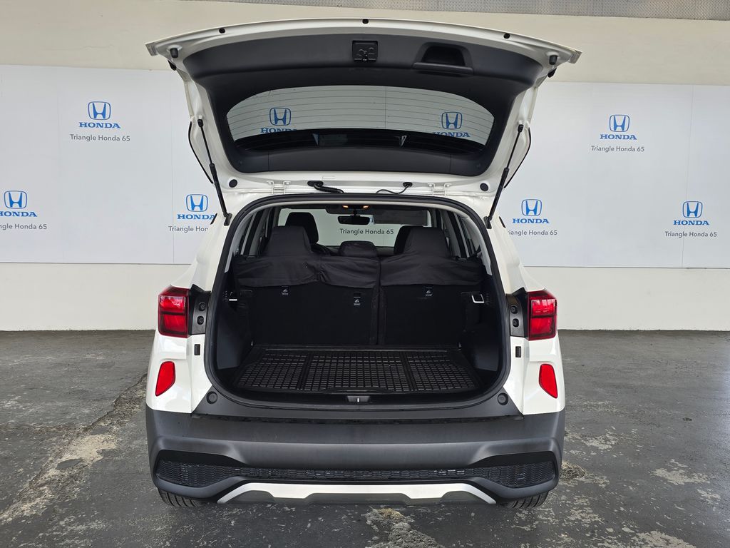 Thumbnail: 2021 Kia Seltos - 32