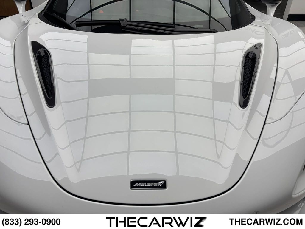 2024 McLaren 750S