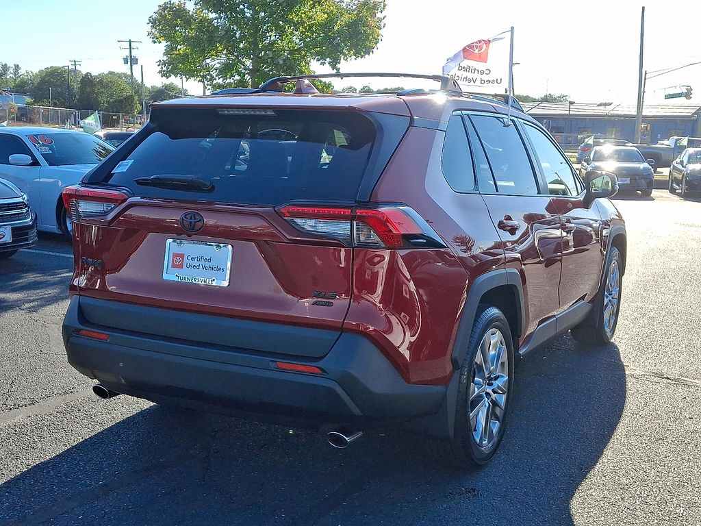 Thumbnail: 2020 Toyota RAV4 - 6