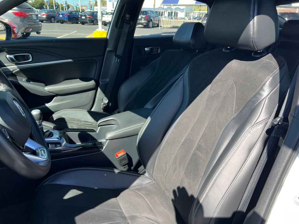 Thumbnail: 2024 Acura Integra - 16