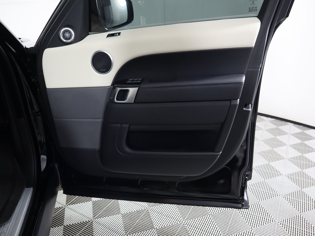 Thumbnail: 2022 Land Rover Range Rover Sport - 26