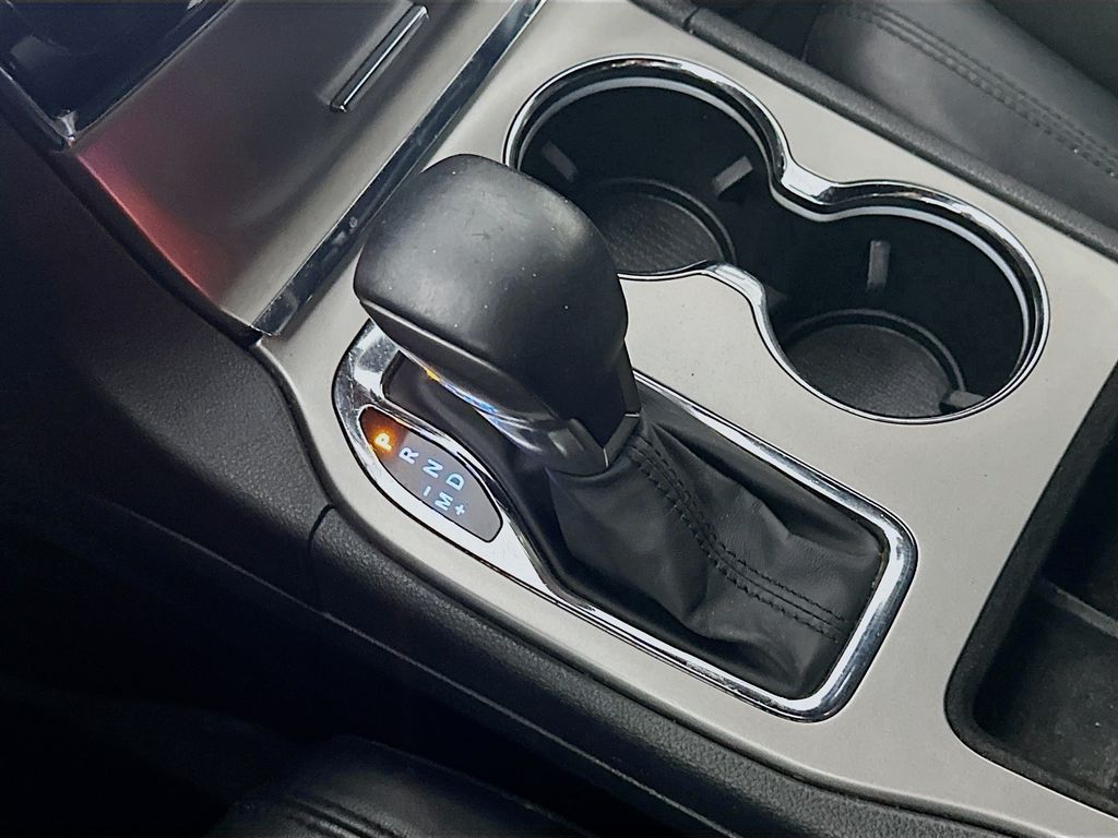 Used 2019 Gray Jeep Altitude image 16