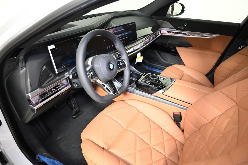 Thumbnail: 2026 BMW 7 Series - 15