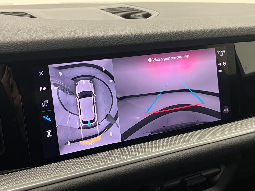 Thumbnail: 2025 Porsche Cayenne - 18