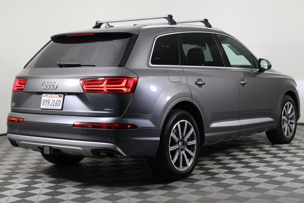 Thumbnail: 2019 Audi Q7 - 4