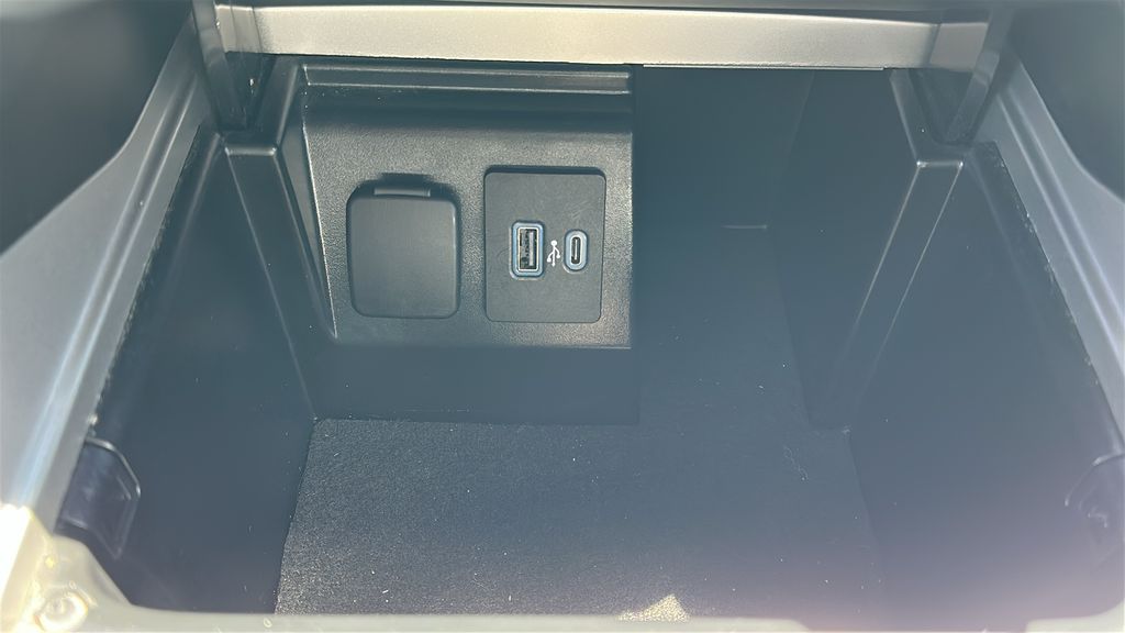 2023 Ford Explorer XLT Silver at DeMontrond Ford