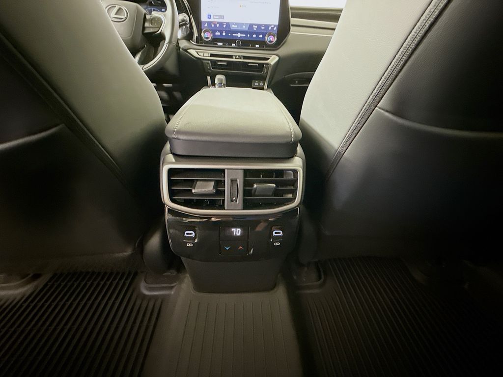 Thumbnail: 2025 Lexus RX - 26