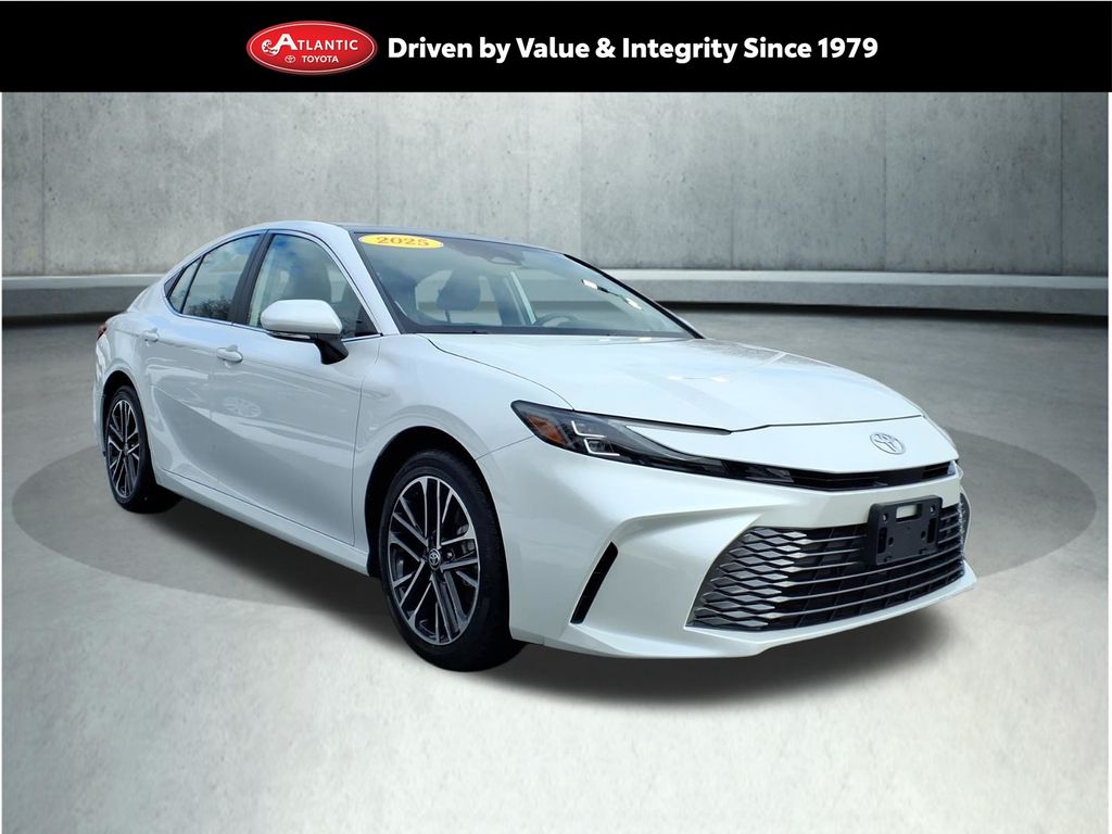 2025 Toyota Camry XLE AWD