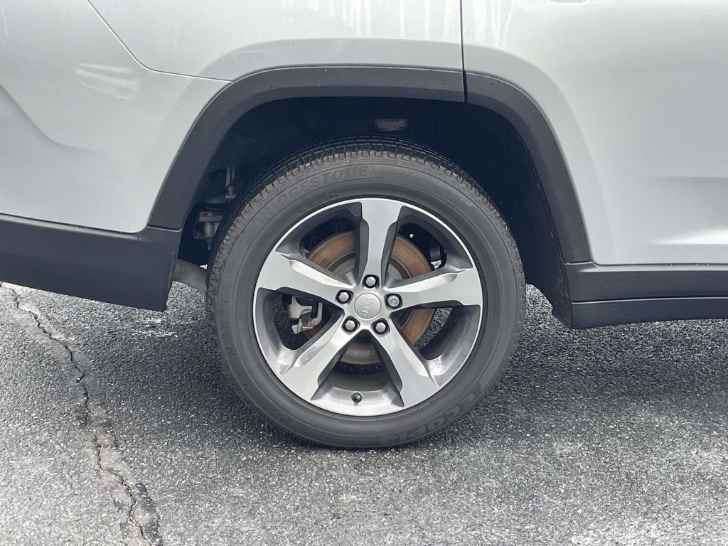 2025 Jeep Grand Cherokee L Limited - Photo 12