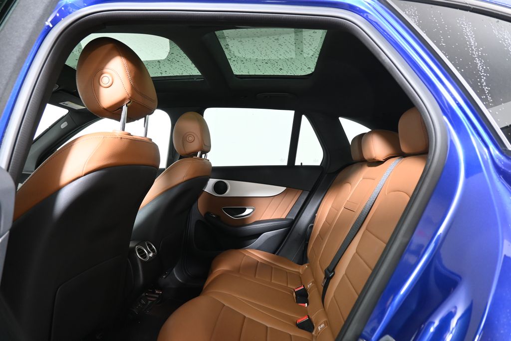 Thumbnail: 2022 Mercedes-Benz GLC - 7