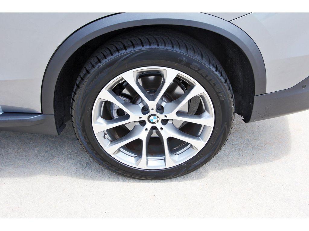 2024 BMW X5 sDrive40i Gray at DeMontrond Auto Country