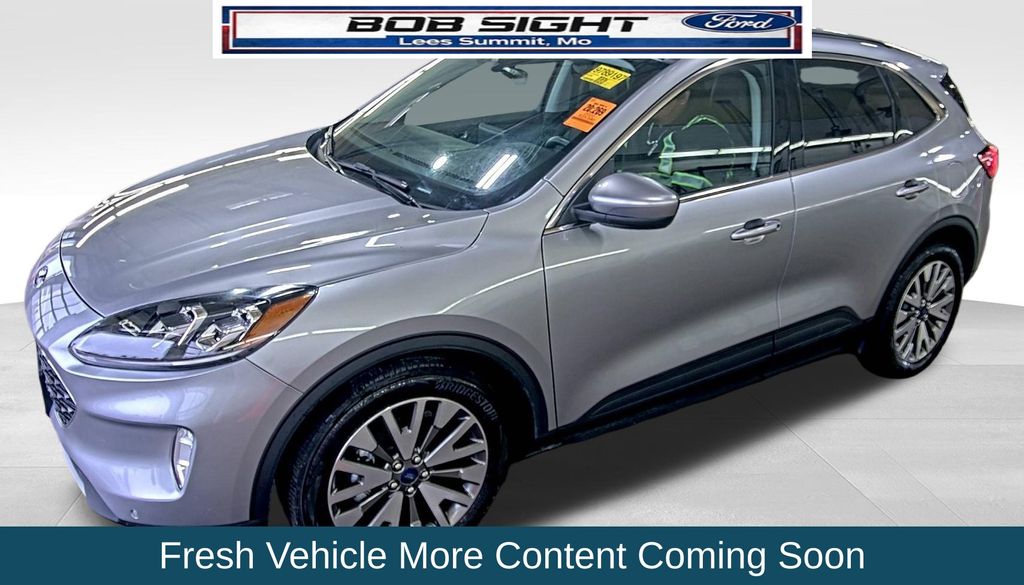 2022 Ford Escape Titanium AWD