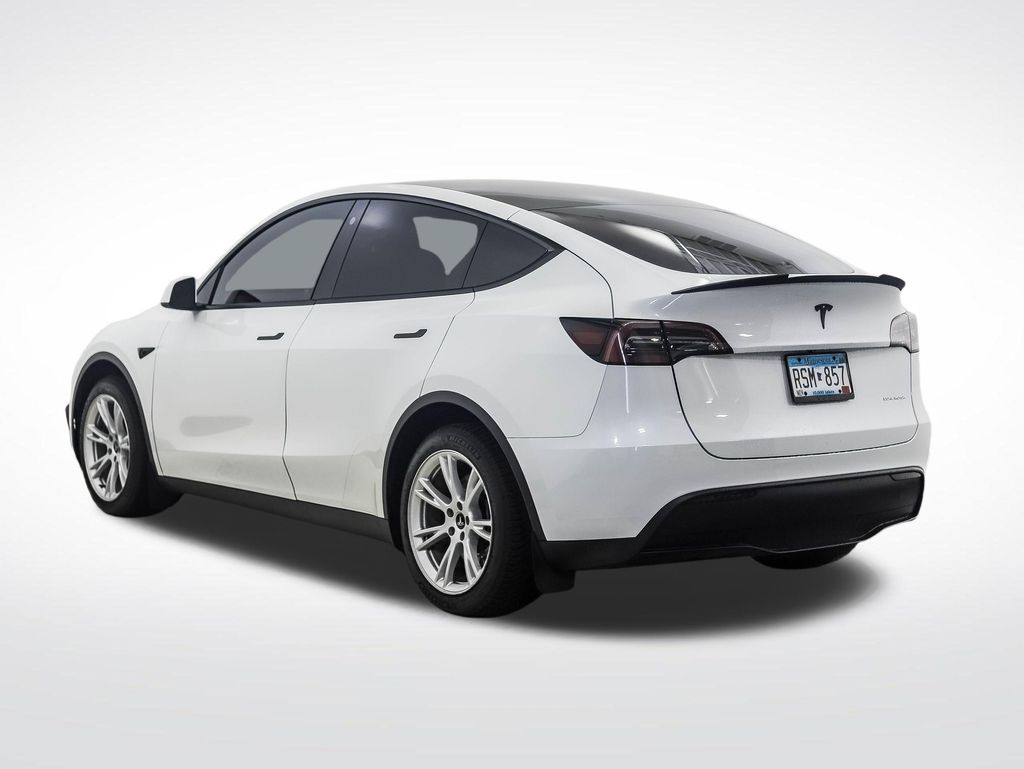 Thumbnail: 2023 Tesla Model Y - 3