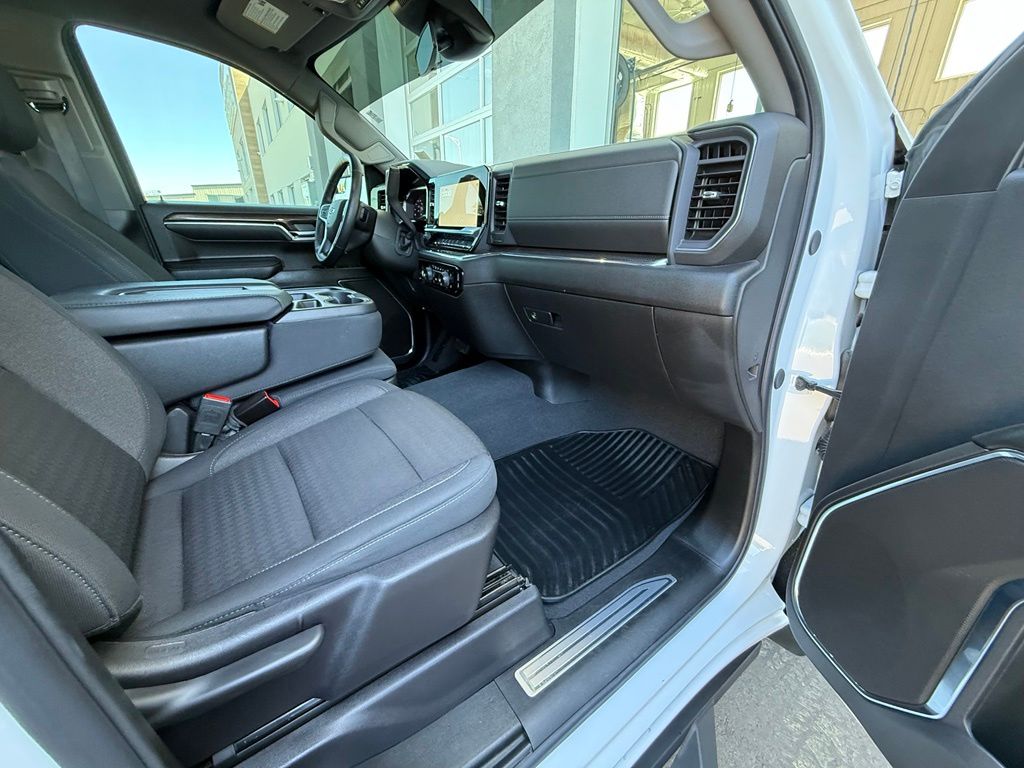 2024 Summit White Chevrolet Silverado 1500 RST 4X4 Truck