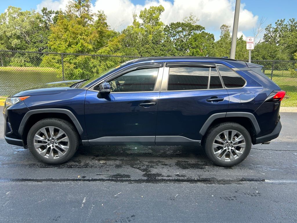 2021 Toyota RAV4 XLE Premium 2