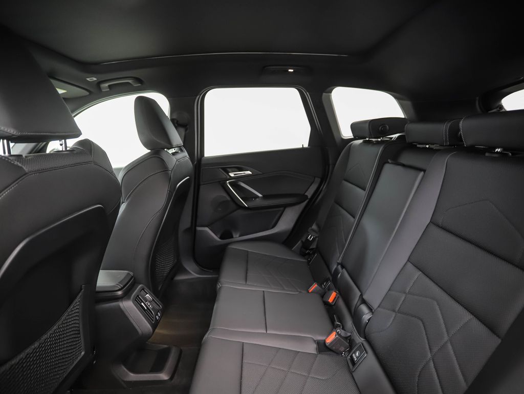 Thumbnail: 2023 BMW X1 - 21