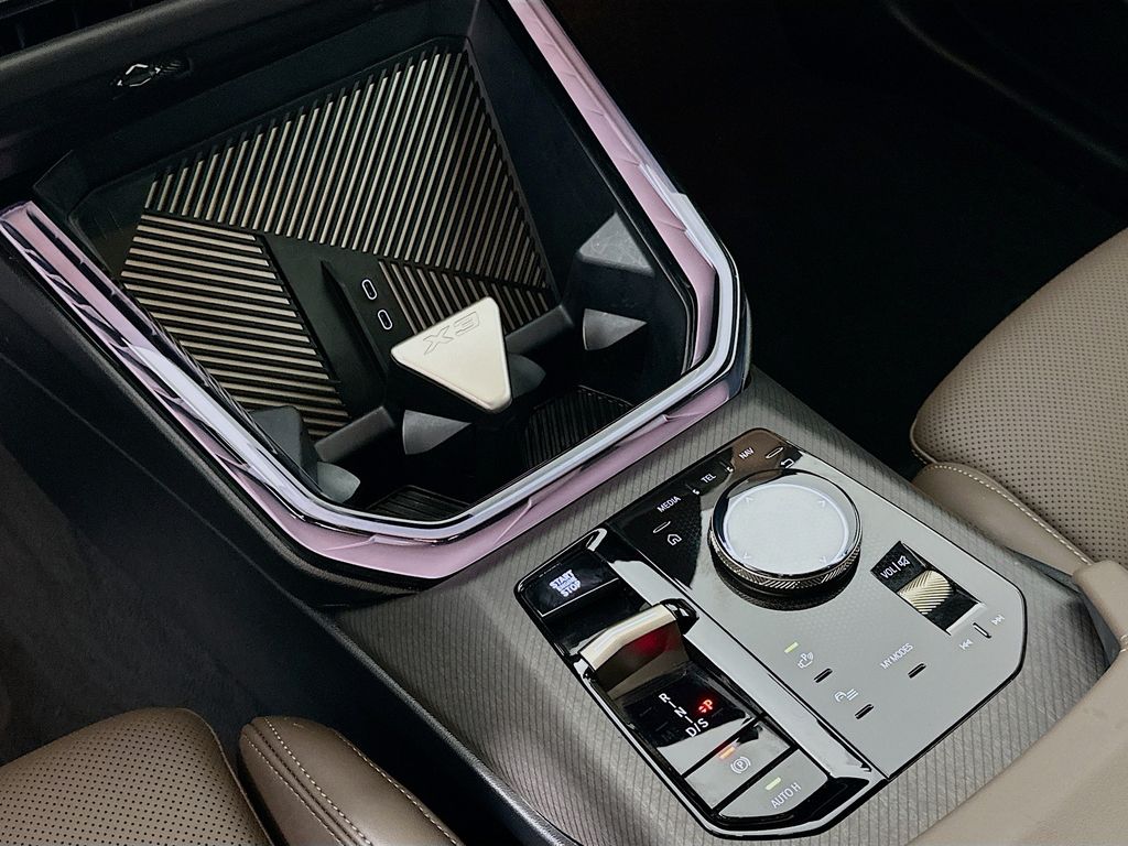 Thumbnail: 2025 BMW X3 - 16