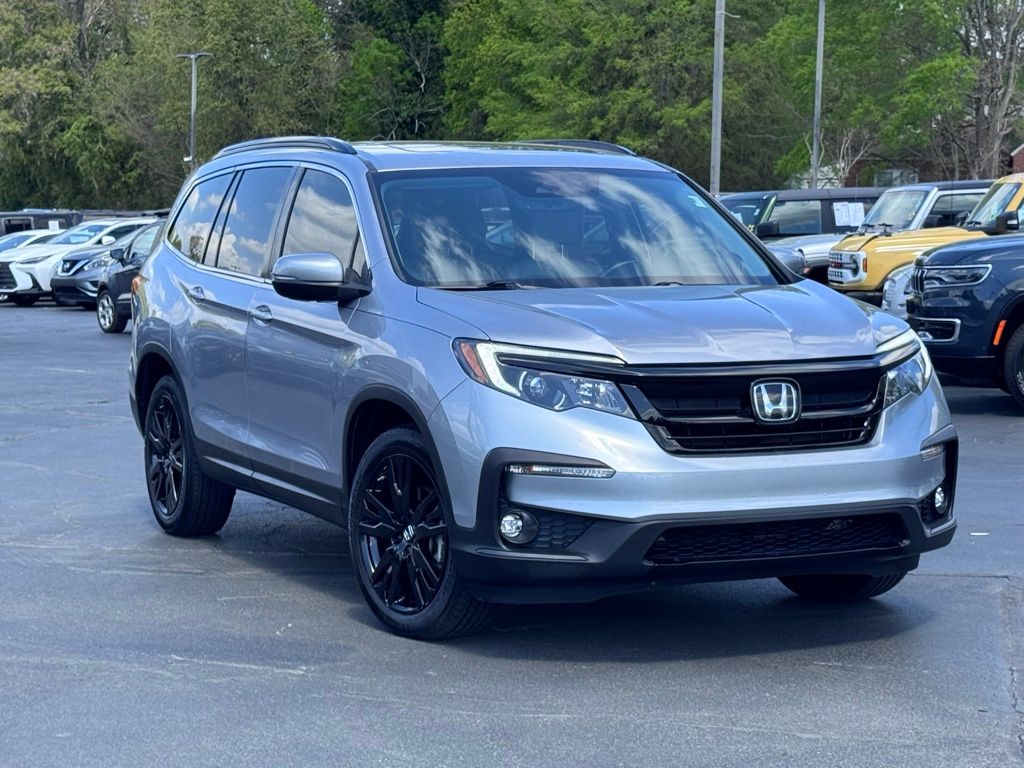 Gray 2021 Honda Pilot SE FWD SUV / Crossover Front-Wheel Drive 9-Speed Automatic