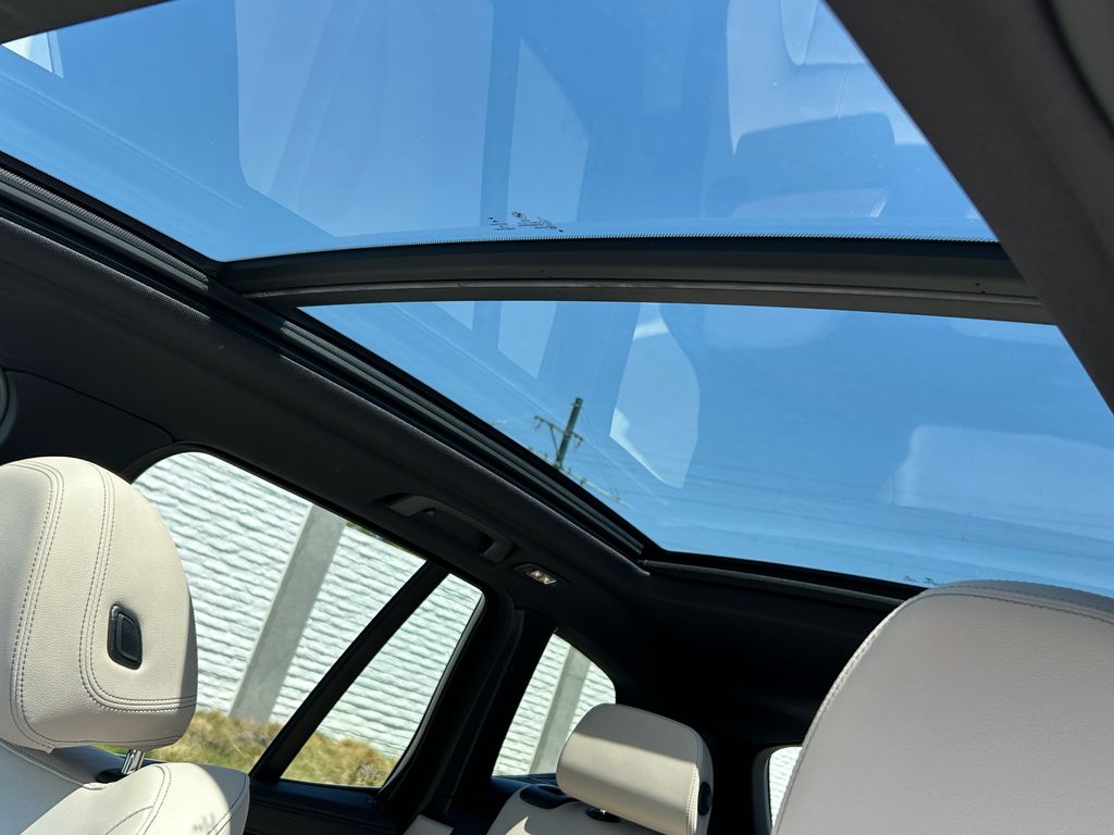 2022 BMW X3 M40i 16