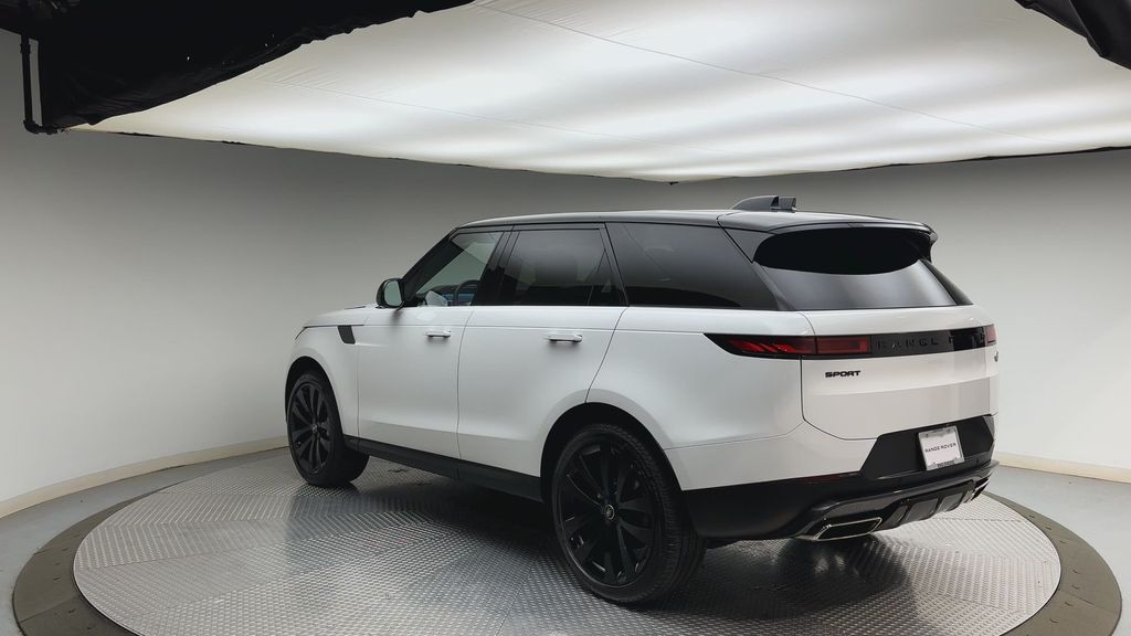 Thumbnail: 2023 Land Rover Range Rover Sport - 4