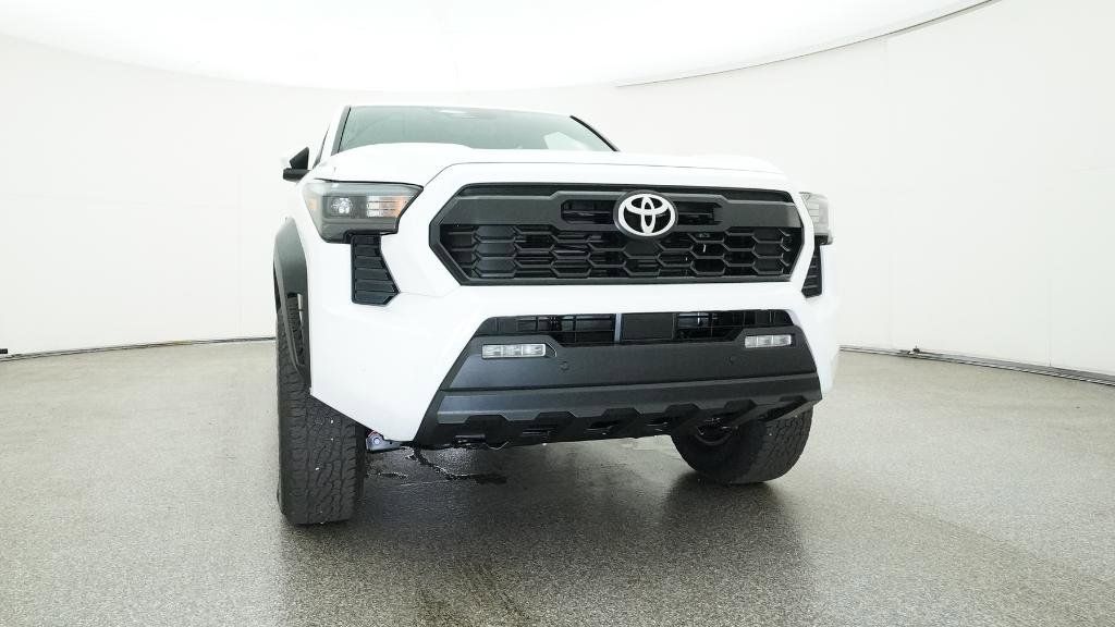 Thumbnail: 2025 Toyota Tacoma - 4