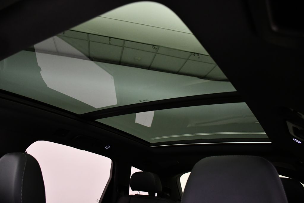 Thumbnail: 2026 Audi Q7 - 17