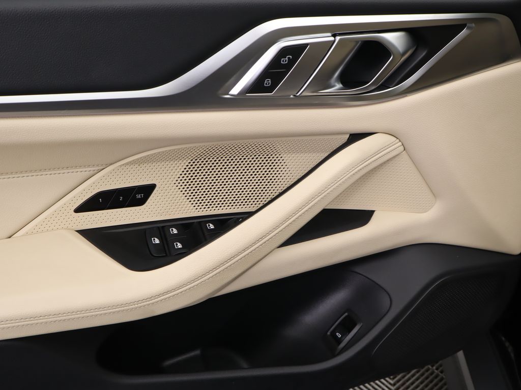 Thumbnail: 2023 BMW i4 - 24
