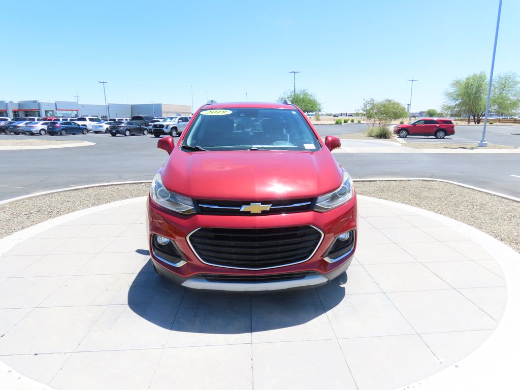 Thumbnail: 2019 Chevrolet Trax - 2