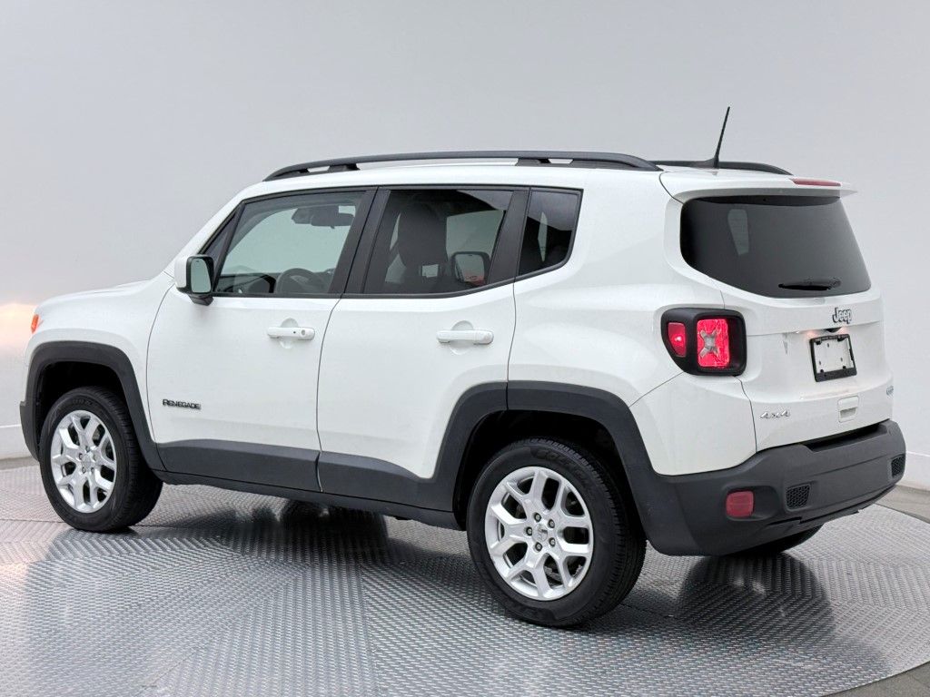 Thumbnail: 2018 Jeep Renegade - 9