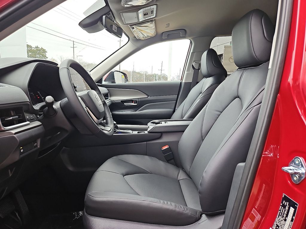 Thumbnail: 2026 Toyota Grand Highlander - 9