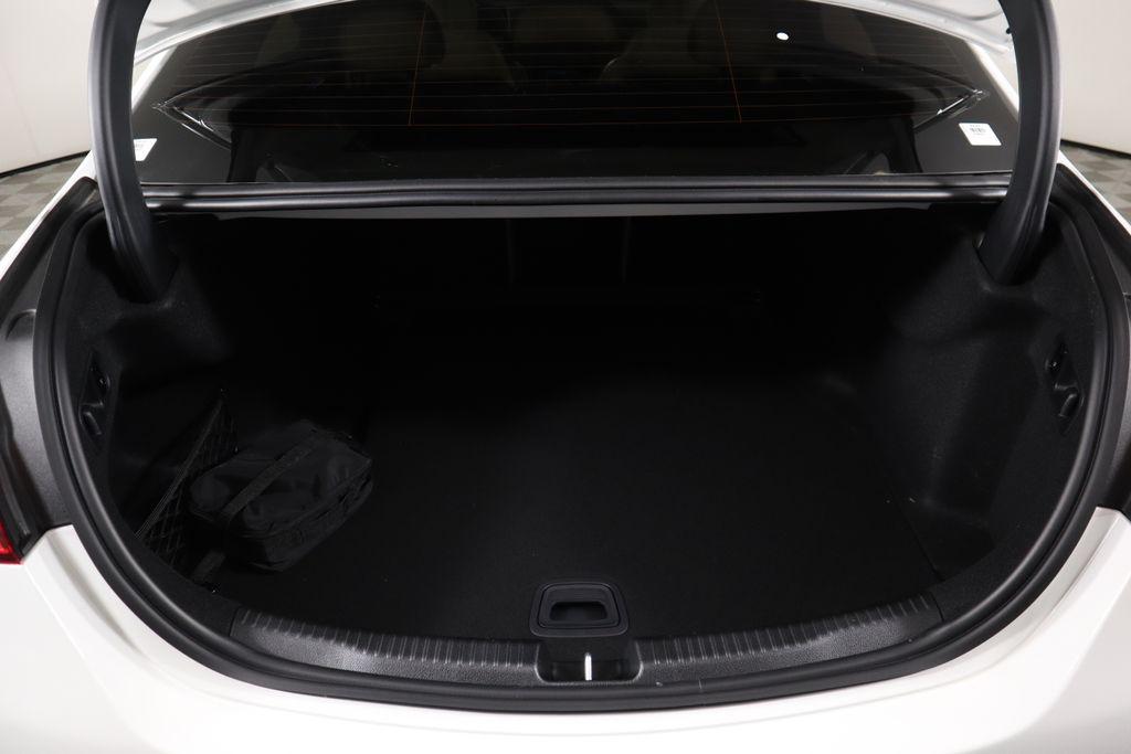 Thumbnail: 2025 Mercedes-Benz C-Class - 28