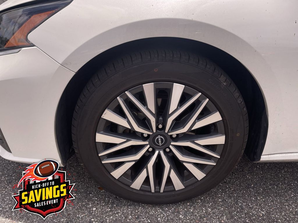 Used 2024 Nissan Altima Sedan