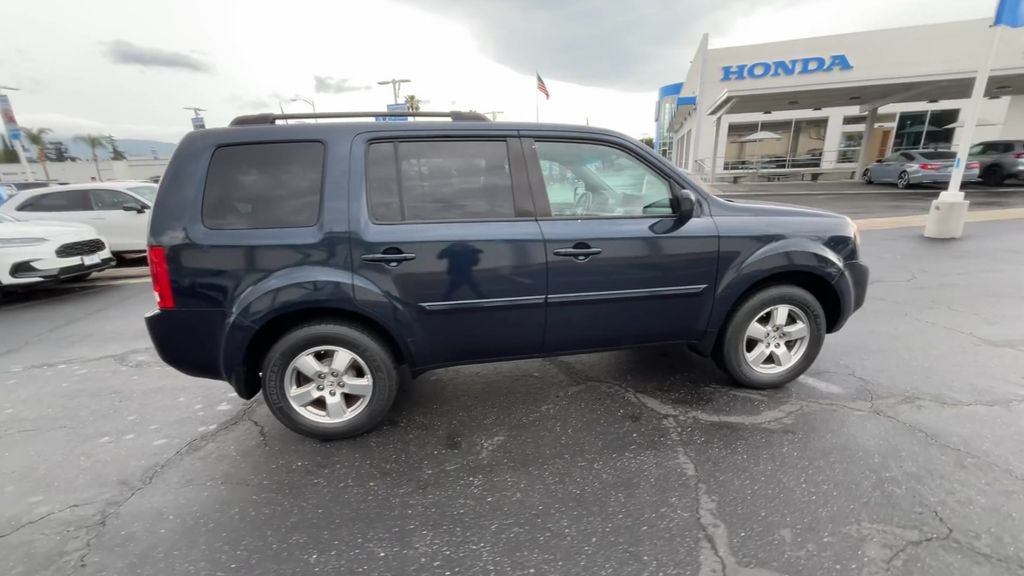 Thumbnail: 2011 Honda Pilot - 9