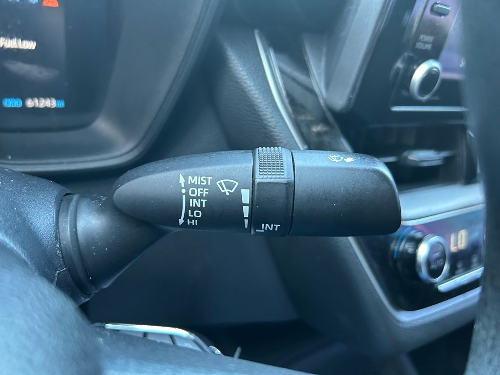 Thumbnail: 2022 Toyota Corolla - 19