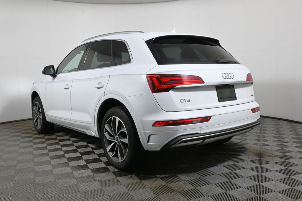 Thumbnail: 2021 Audi Q5 - 5
