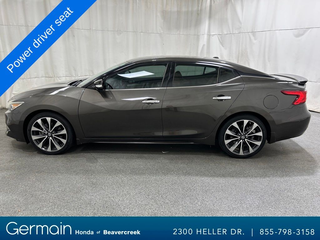 2016 Nissan Maxima SR photo 4