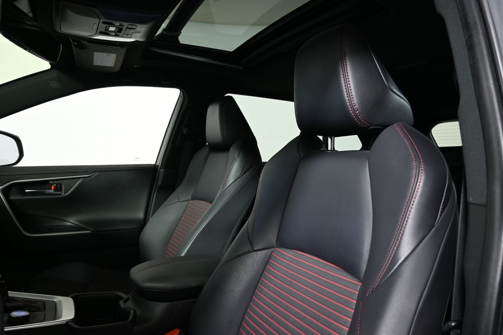 Thumbnail: 2023 Toyota RAV4 - 17