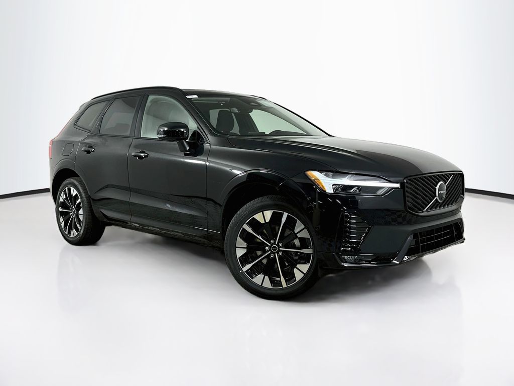 2026 Volvo XC60 B5 Plus