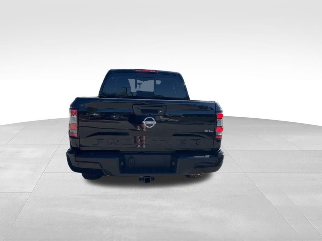 2025 Super Black Nissan Frontier SL RWD Truck