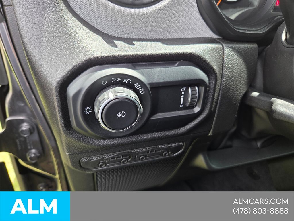 Used 2025 Gray Jeep Sport S image 21