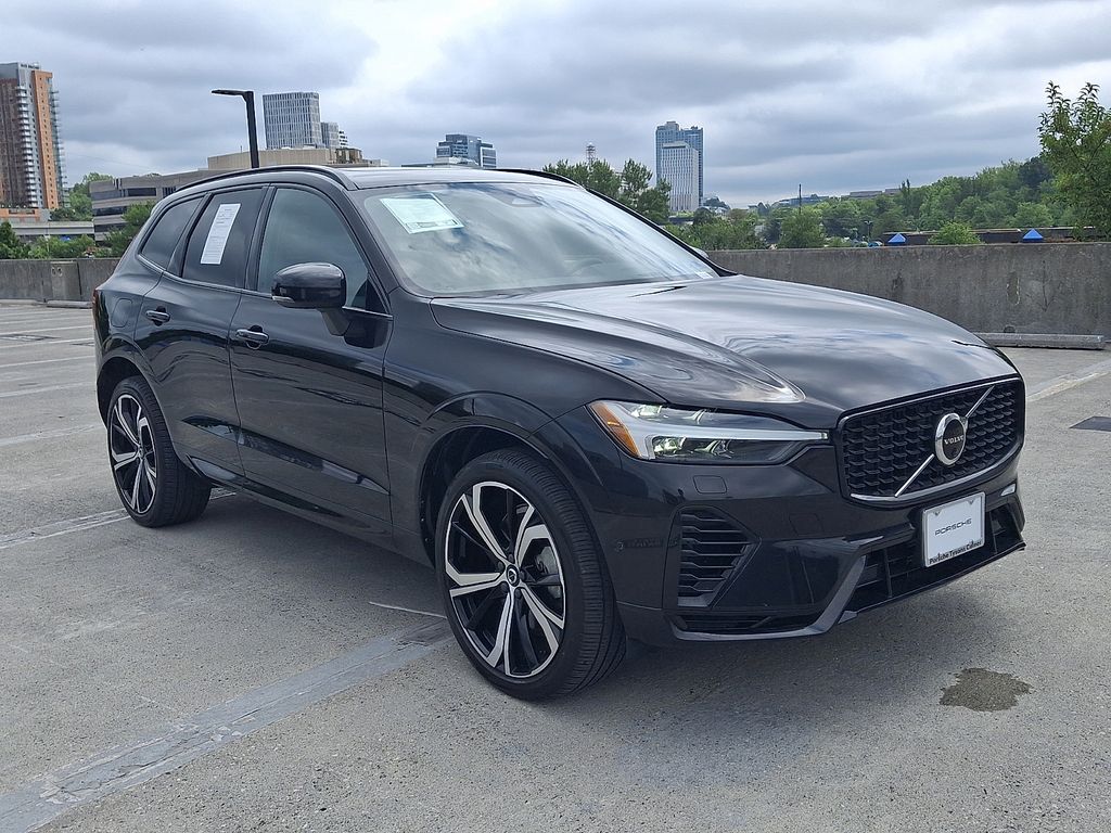 Thumbnail: 2023 Volvo XC60 - 7