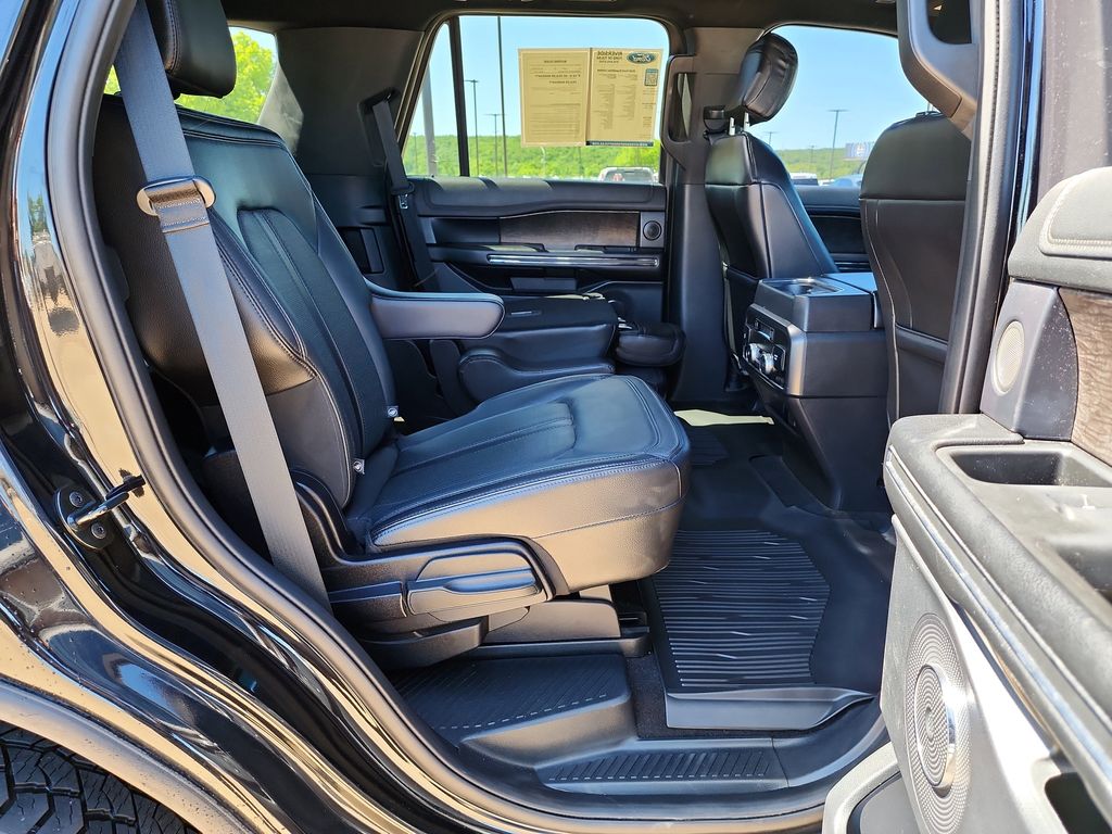 2020 Ford Expedition Limited photo