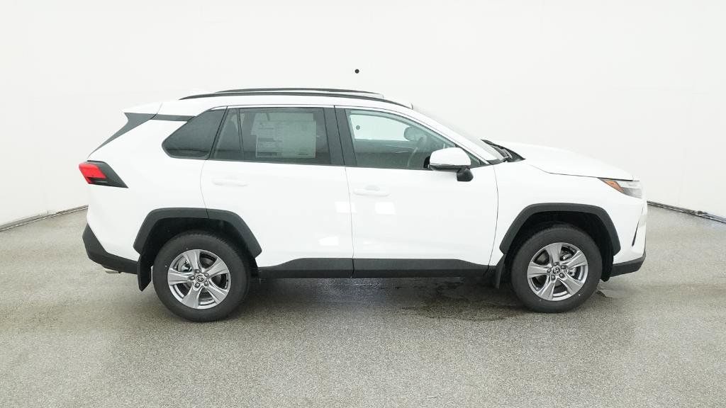 Thumbnail: 2025 Toyota RAV4 - 27