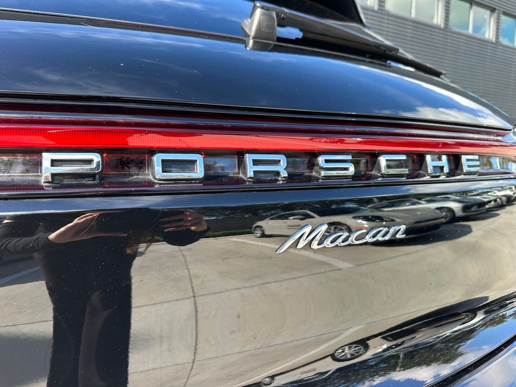 Thumbnail: 2024 Porsche Macan - 14
