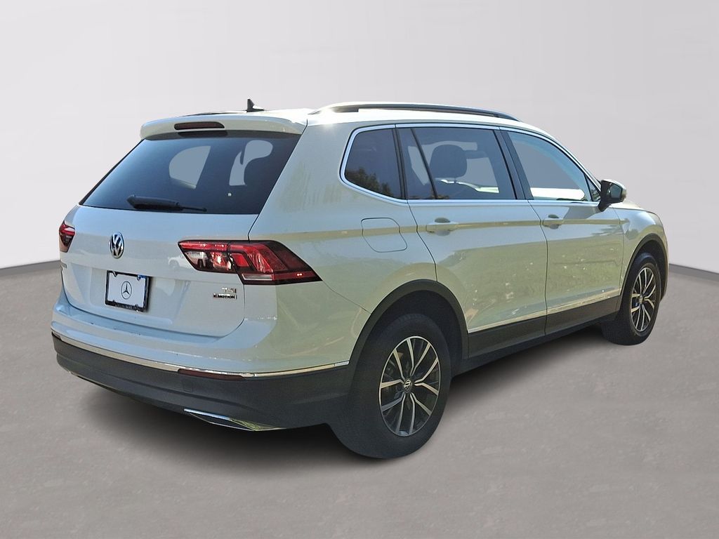 Thumbnail: 2018 Volkswagen Tiguan - 4