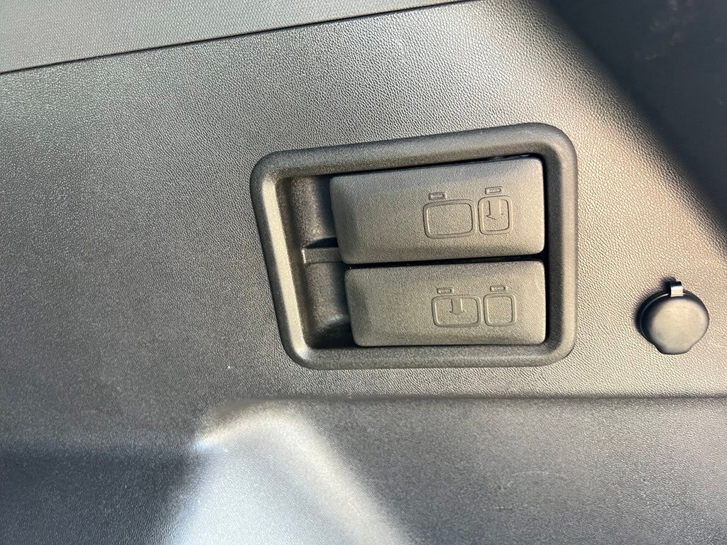 Used 2024 Chevrolet Equinox SUV