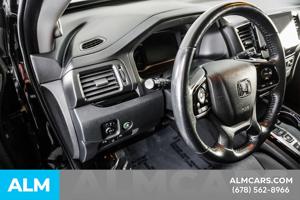 Used 2021 Black Honda Touring image 29