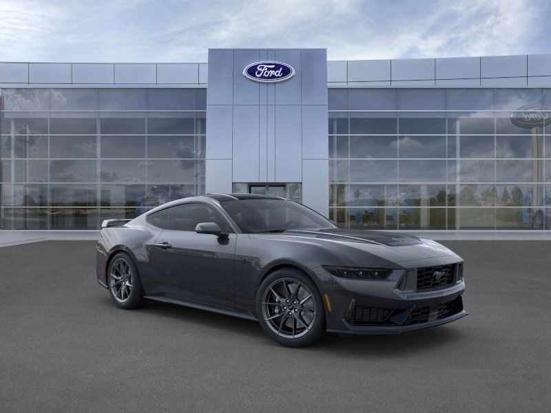 2024 Ford Mustang Dark Horse photo 3