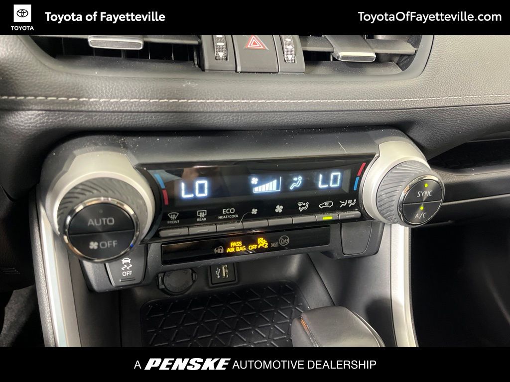 Thumbnail: 2025 Toyota RAV4 - 31